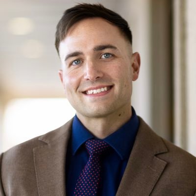 Running for Congress (IL-13) to fight for workers. US Army Veteran. Former cancer researcher.