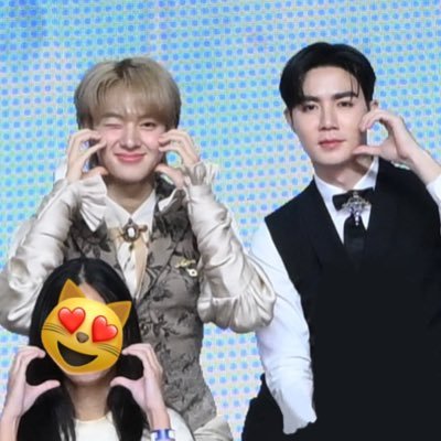 ขอเพียงส่งเสียงมา จะไปหา จะไปในทันใด จะไปยืนเคียงข้างเธอ ไปอยู่ดูแลเป็นเพื่อนเธอ ให้เธอหมดความกังวลใจ 𝐙𝐄𝐄𝐍𝐔𝐍𝐄𝐖 ʕ•̫͡•ʕ•̫͡•ʔ•̫͡•ʔ
