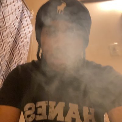 again_gee98653's profile picture. just vibing looking for like minded ppl hmu