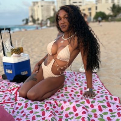 NevaehGiselle's profile picture. Welcome to Heaven 👼 😈