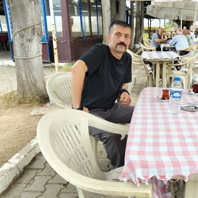 Biz KİRACI Değiliz
YOLCU Değiliz
GELİP GEÇİCİ Değiliz
DEVLET'TE Biziz
MİLLET'TE BİZİZ
VATAN'DA Biziz
BAYRAK'TA Biziz
ELHAMDÜLİLLÂH
🇹🇷 ☪︎ 𐱅𐰇𐰼𐰜
