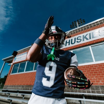 WR/CB @ Heritage High School | 5’7”| 145 | 4.3GPA | 📲 (984) 376-1047 | @neoholmes600@gmail.com | Nehemiah 1:3 |