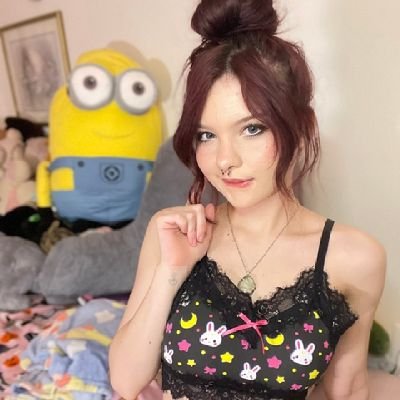 dwyllinee's profile picture. TELEGRAM

  ↘️↙️