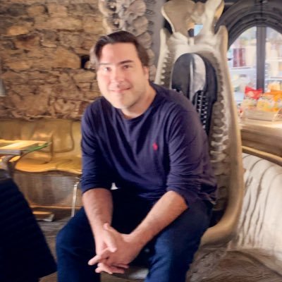 Multidisciplinary product designer with 20+ years of experience, Blockchain, Fintech, Healthcare, Energy, Automotive, Media.