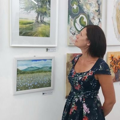 Watercolor painter, artist.🖌..I love the soft, classic solors. No NFT!
Email: kocsierika@gmail.com