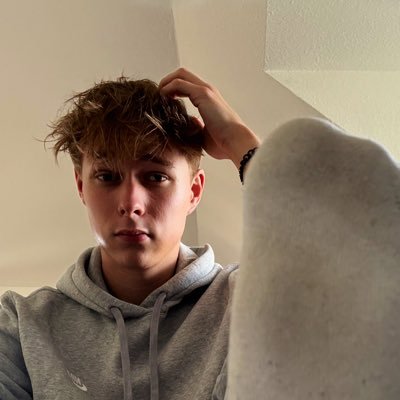 20 yo - NSFW - yeah ik ~ Maaaax ~ Dm for socks/underwear 😫