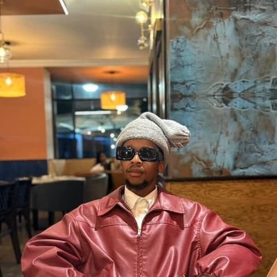 LSeletedi's profile picture. 