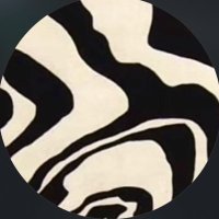 まる (@moni_moniee_) 's Twitter Profile