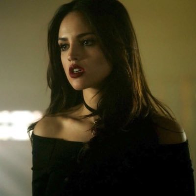 IvoryKryptonite's profile picture. Imperfections are beauty. Madness is genius....and silly is better than boring.