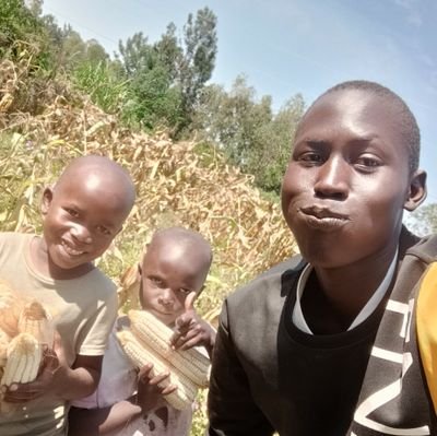 I'm Otieno Bruno from Kenya, Africa 🇰🇪.
I'm one of the great ordinary permaculture practitioner found in my country and I'm managing a community permaculture
