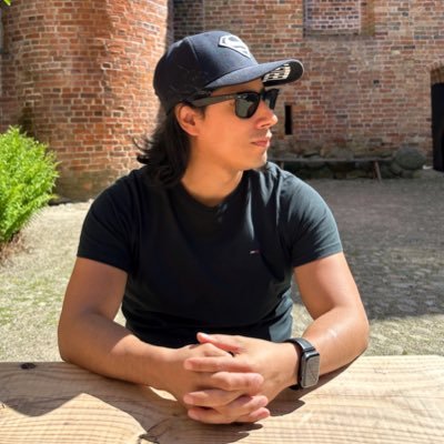 🚶🏻https://t.co/SKfd4ziIIU (In-Review)
🟢 https://t.co/BMSEWxMW9c
💡 Prompt Pro (In-Progress)
⚡ @makepost_ (In-Progress)
🎯 Engage. Play. Convert (In-Progress)
👇🏻 +more