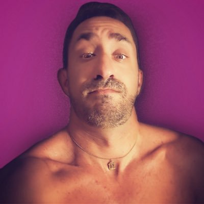 fherbis's profile picture. Gestor de I+D+i, arquitecto, máster en patrimonio histórico, urbanista, súper top model internacional, Targaryen y opositando a museos 📍Mérida/Valladolid