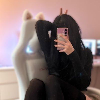 āŗ (greedy) Petite E-Girl ą«® . . ą¾ą½²į āŗ Customs & Getragenes ššø DE/ENG ā¹š¹ 25⬠DM - otherwise I wonāt look at it. ↓