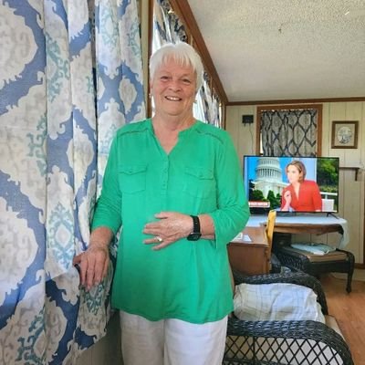 mary_j39648's profile picture. 