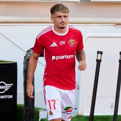 Jugador del @nastictarragona. Antes en @fcbarcelona, @rcdespanyol, @fcandorra, @osasuna y @unionistascf ⚽️