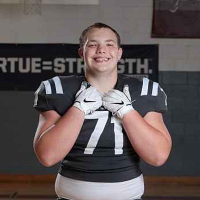 Class of 2027|HCHS|3.57 GPA|6,2|310 lbs|DT|RG| Gmail: terrydylan065@gmail.con NCAA ID#2506651345