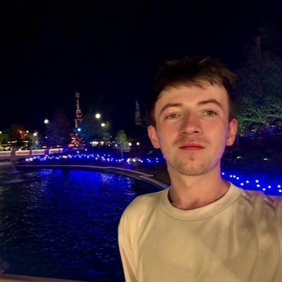 ❤️ theme parks, culture and other entertaining things. Cambridge University English grad. Freelance marketing & comms. Ask me about… 🎬📺🎾🏎️🏉🎟️