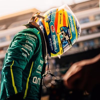 Aviation enthusiast| Formula 1 #F1 | Manchester United #MUFC | Alternative Rock/Nu Metal Music | Fluent in GIFs