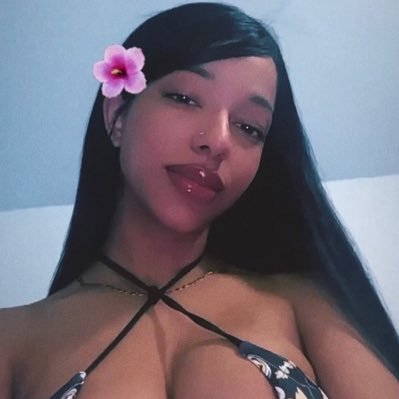 thequeenj_25's profile picture. Stop Stalking😡