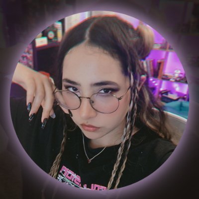 🌸 Tu Patrona Streamer
🌸 Tha Finals Lover. Shooter Player. Art. Music.
🌸 Hago, juego y hablo lo que se me sale de los ovarios
💌 solosoyvioleta@gmail.com