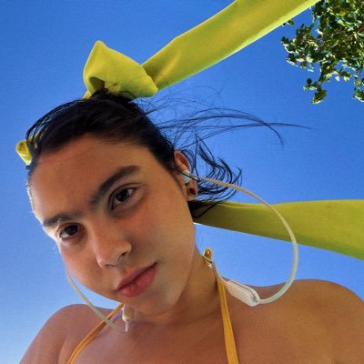 artista mais jovem indicada ao grammy latino, top 5 viral apple music e mentirosa compulsiva