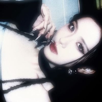 alexxyh_'s profile picture. 🖤💗