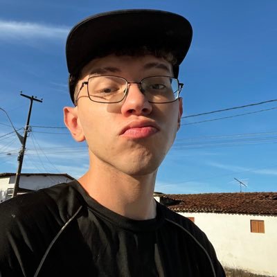 poluitiions's profile picture. arroz com desgraça cósmica