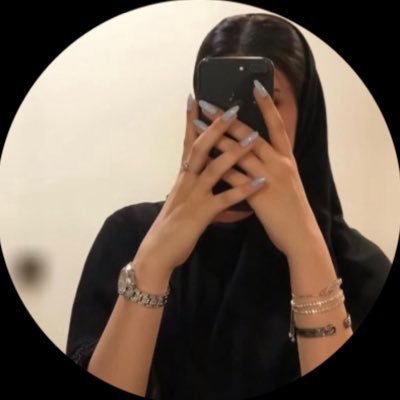 سأبقى انسانه راقيه مهما قابلت من اشخاص فاسلوبي لن يتغير واحترامي هو الاساس فأنا اميره من غير تاج .