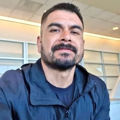 carlosarveca's profile picture. 🌱🌽🍉🏳️‍🌈💜💚🐻✌🏾
#DDHH                                         

insta📷: @carlosarveca
