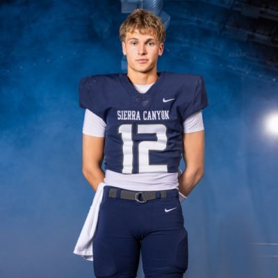 Sierra Canyon QB🐎|C/O 2026 |NCAA ID # 2210706992|4.1 GPA🎓| 4.75 Laser 40 🚨@maxpreps Cali Player Of The week 🏆chase.everett@scsstudent.org