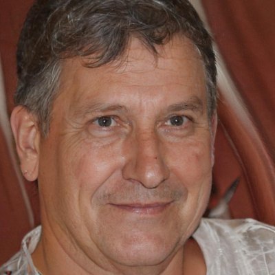 Theatre & Voice Actor with 45 years of experience. All opinions are my own.