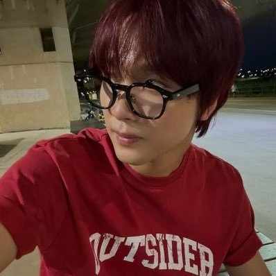 Akun nulis markhyuck au. Acilmargo books at @NawiraPublisher.