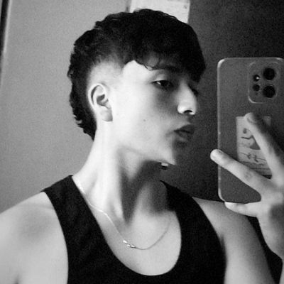 liekozz's profile picture. 𓀡𓆙