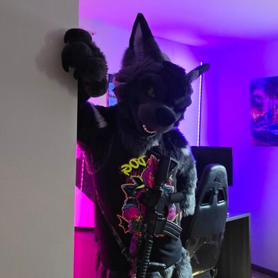 Sic Semper Tyrannus
32m-Bi-Single+looking-FF-EMT.
18+ ONLY
Werewolp but actually pubby. AD: @Fenroar_AD