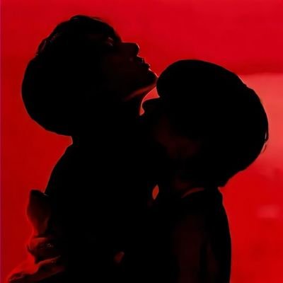 JikookFore44717's profile picture. Entre gemidos e provocações...
Eles se tocam, você sente.
📖 Trechos Jikook +18
🔗 @pintinhoecoelhinho | Wattpad
Só leia se não tiver medo de queimar.