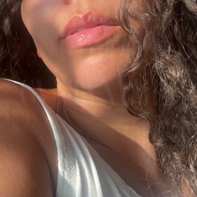 cvntynymph's profile picture. smutty woman with evil thoughts and machinations 𖥔