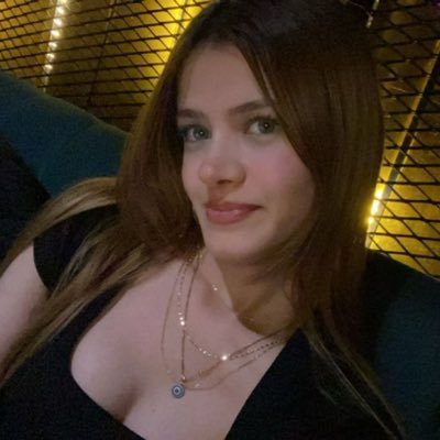 elifakdaa's profile picture. overthinker