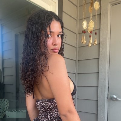 ig: playwithbrook | 19, all natural 🤭💋 | Always selling dm me 😩