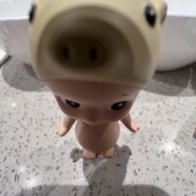 belleofmoon's profile picture. it’s cold at midnight but i miss u