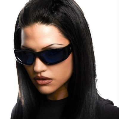 suedetastic's profile picture. 🪩