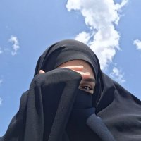 Sena (@birsaayye) 's Twitter Profile
