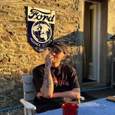 DjessyavecunD's profile picture. j’ai vue le premier but de Messi en ligue 1