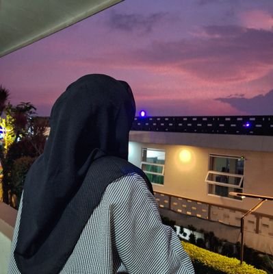 trianadap's profile picture. 25 y.o