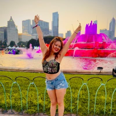 “you’re so beautiful, your smile is everything!!” // for the hope of it all // the sun will rise and we will try again // 10:05✨🩷☀️🦋🌸 // this is me trying.