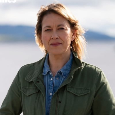 Twitter page for all news and updates on Nicola Walker. Please note: Nicola is NOT on Twitter & personal replies aren’t possible.