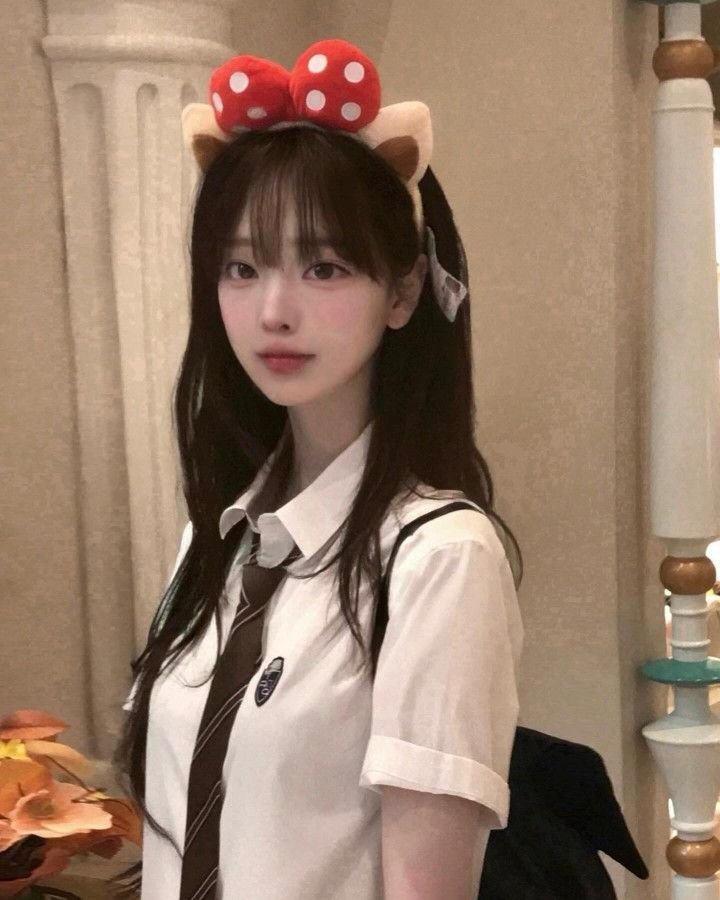 aikoringosan's profile picture. 私は日本人じゃない でも 少し 話せれば できます🤨