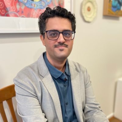 صانع محتوى ومحب للسفر. مؤسس شركة الحكايات العربية المحدودة. مستشار نفسي ومجتمعي وعضو في IAC for Counselling
