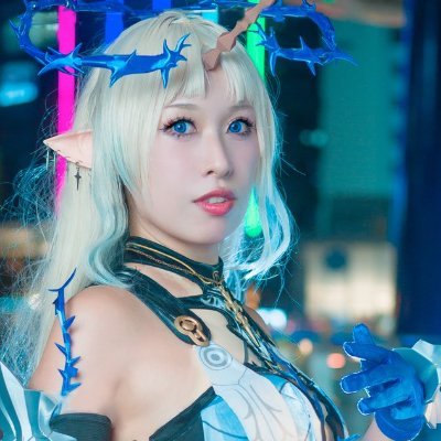 174cm高身長コスプレイヤー | 旦那=我が家のポメ🐶&カメコ📷/ナレソメ予備校 | 関西⇒関東 | 筋トレ🔰