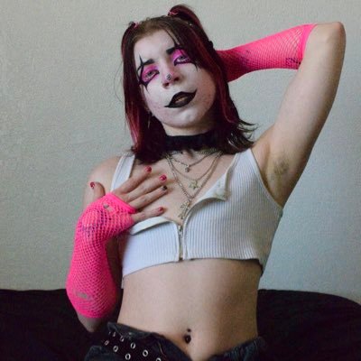 OnlyFans creator ~ they/them & transgender (AFAB) ~ Clowninā around ~ Personal Development/Manifestation nerd