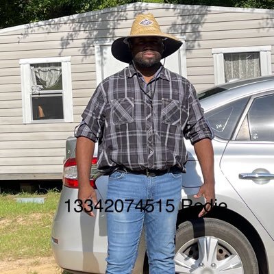 I’m a very nice handsome quiet laidback spontaneously sexy outgoing playful good with his hands and mouth black man. Come find me if you’re interested🥵😽🍉🌊